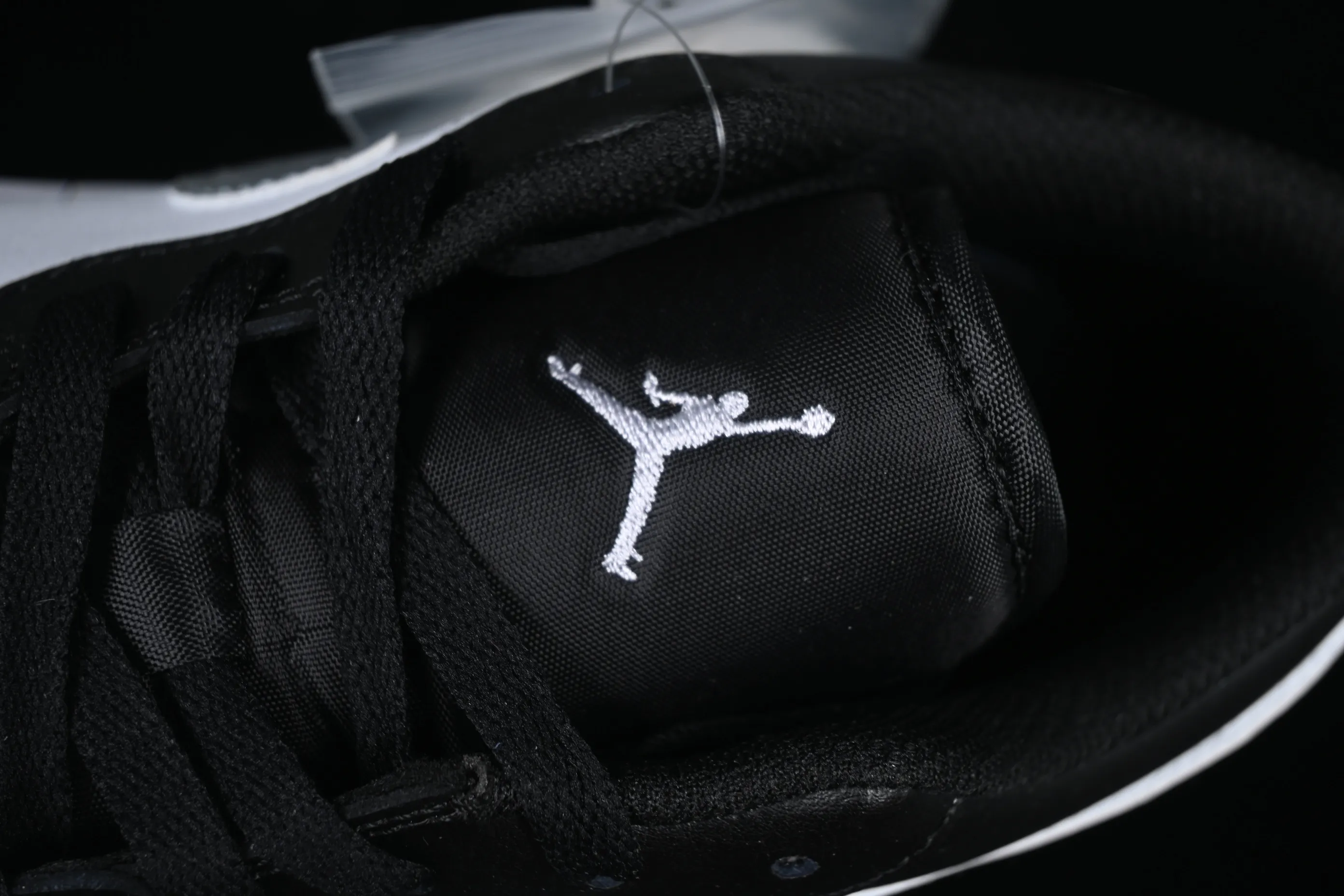 All categories Air Jordan Jordan series basketball shoes Air Jordan 1 Low Air Jordan 1 Low AJ1 Joe 1 black and white silver low-top cultural basketball shoes 553558-131